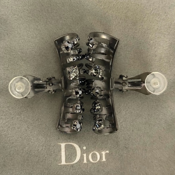 Dior FW12 Crystal Ear Cuffs - Picture 7 of 9